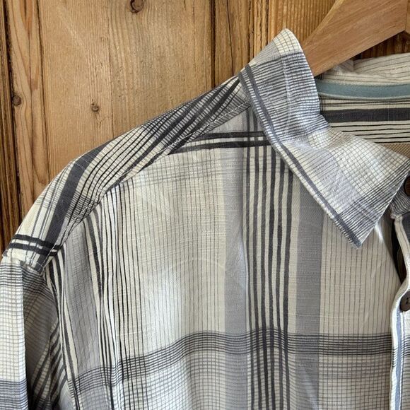 Tommy Bahama Medium Silk Button Front Shirt Short Sleeve White Gray Plaid - Picture 4 of 13